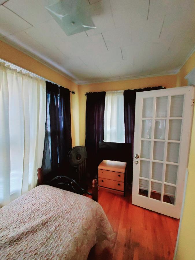 Fearlessrose Vacation Rental 89 Springfield Buitenkant foto