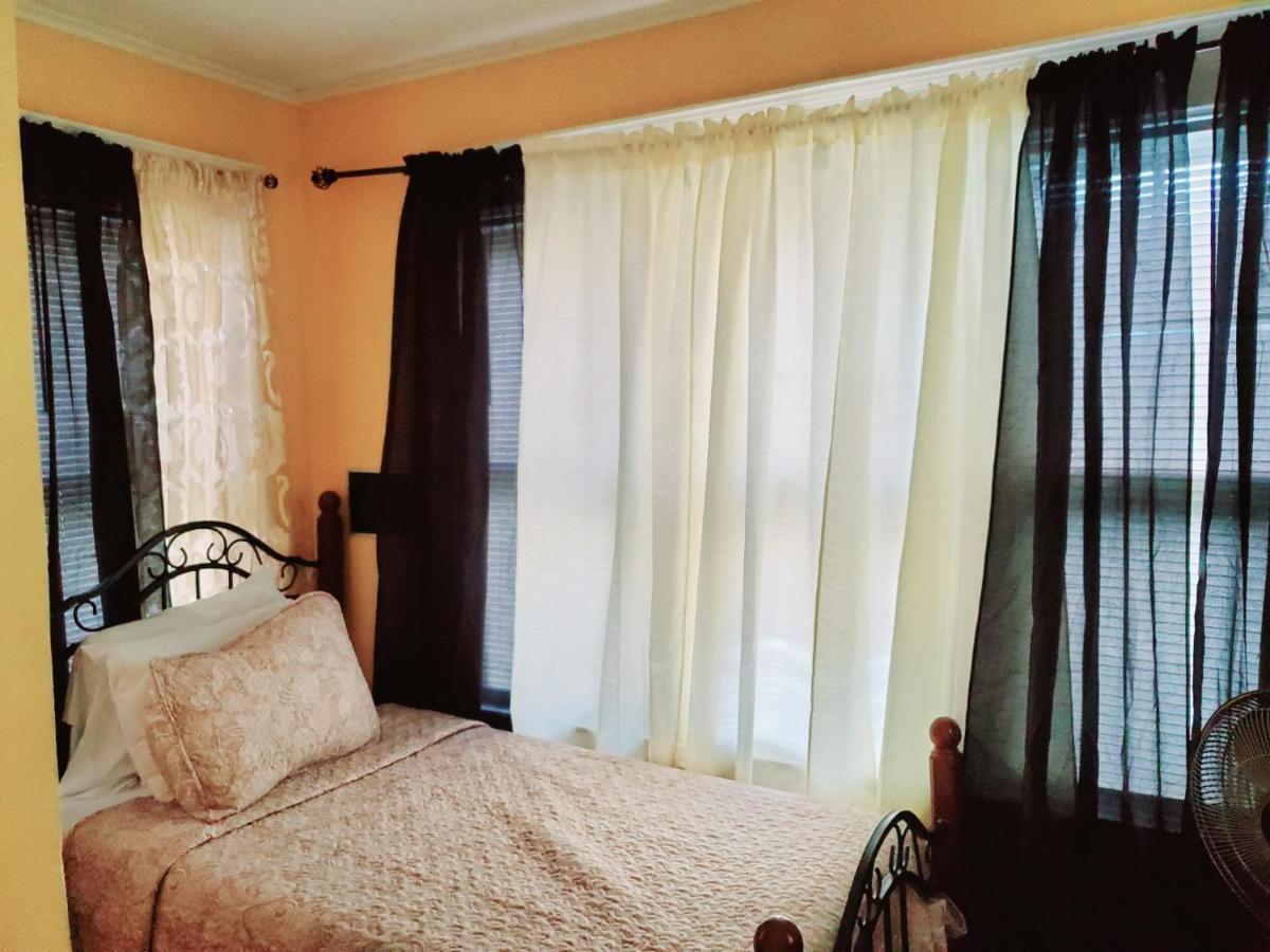 Fearlessrose Vacation Rental 89 Springfield Buitenkant foto